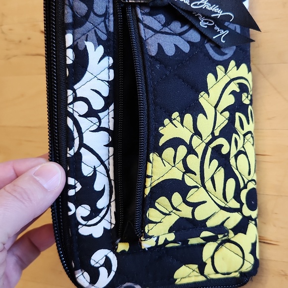 Vera Bradley Floral Wallet Black EUC - Picture 7 of 7